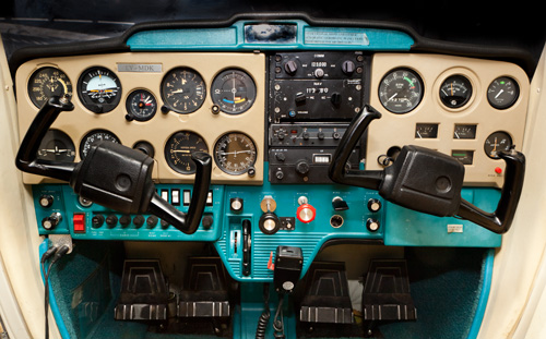Cessna 150 cockpit